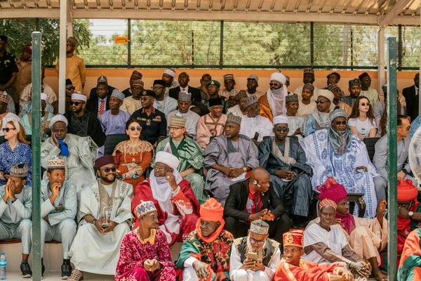 Explorez l"art du vlog : captivez votre audience avec les trésors des traditions artisanales locales