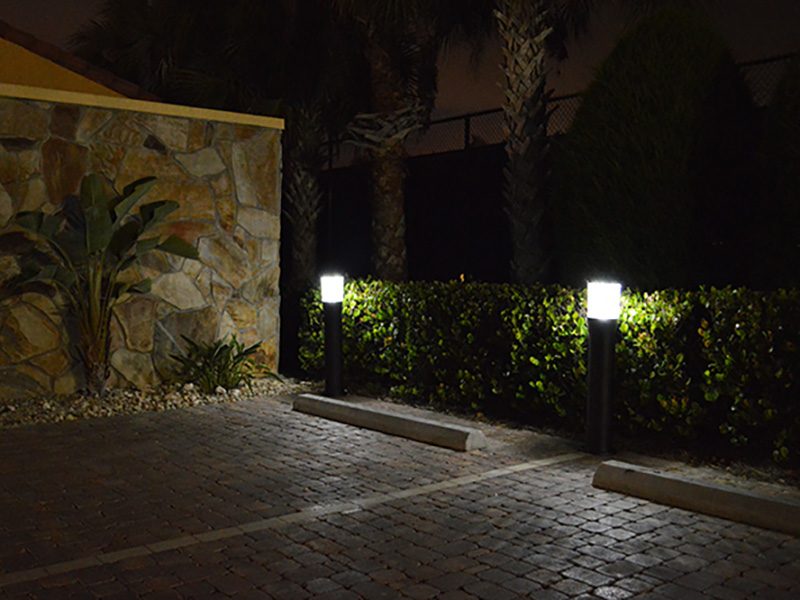 What things do you have to check before buying a solar light?